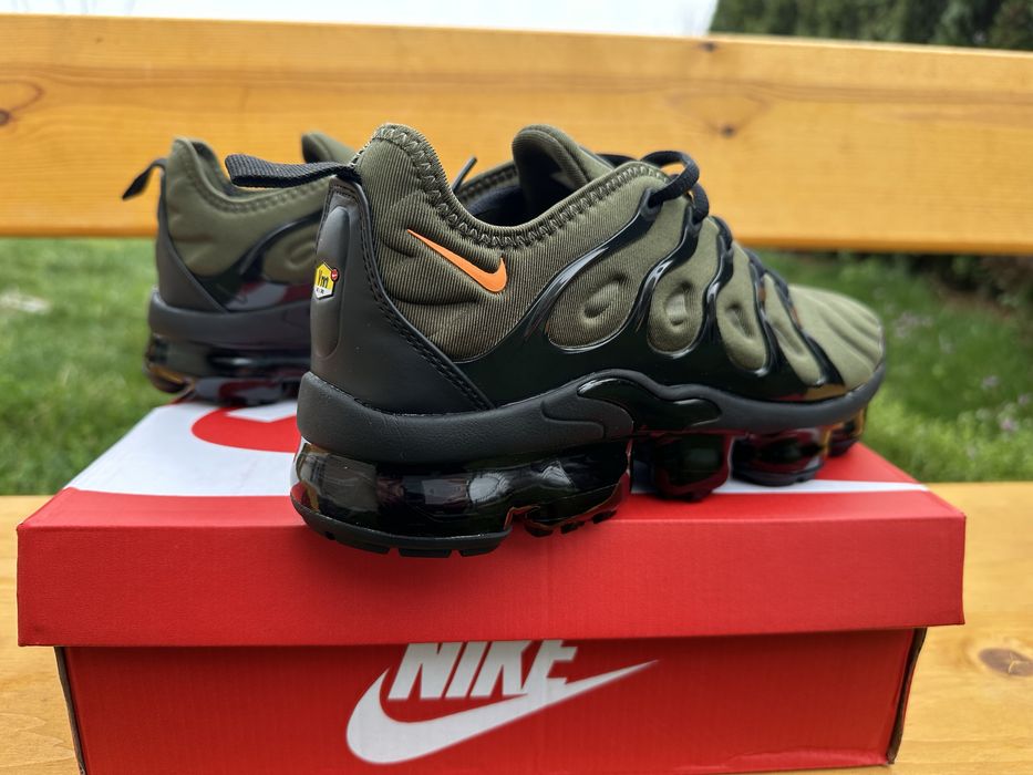 Обувки Nike Air VAPORMAX Plus