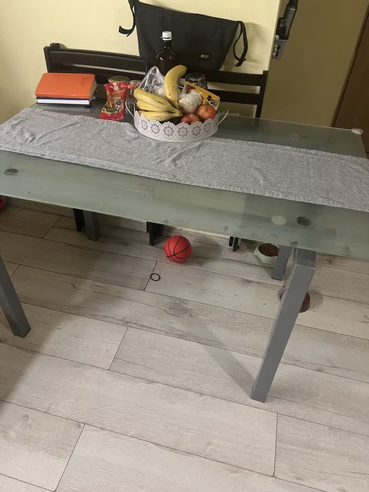 Трапезна маса/Стъклена