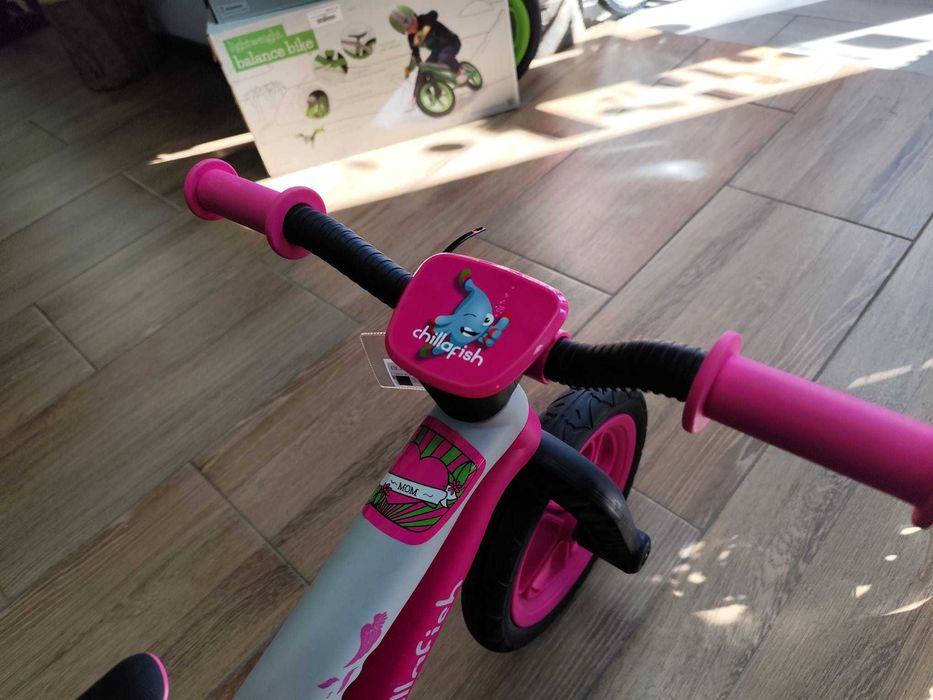 Bicicleta de copii de echilibru Chillafish  in stoc la Funky Sports