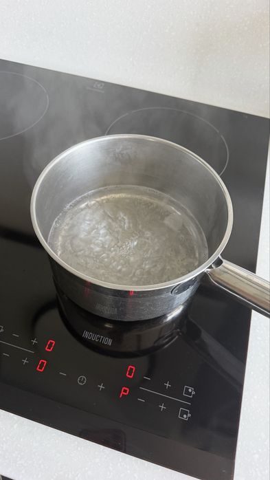 Индукционная плита Electrolux