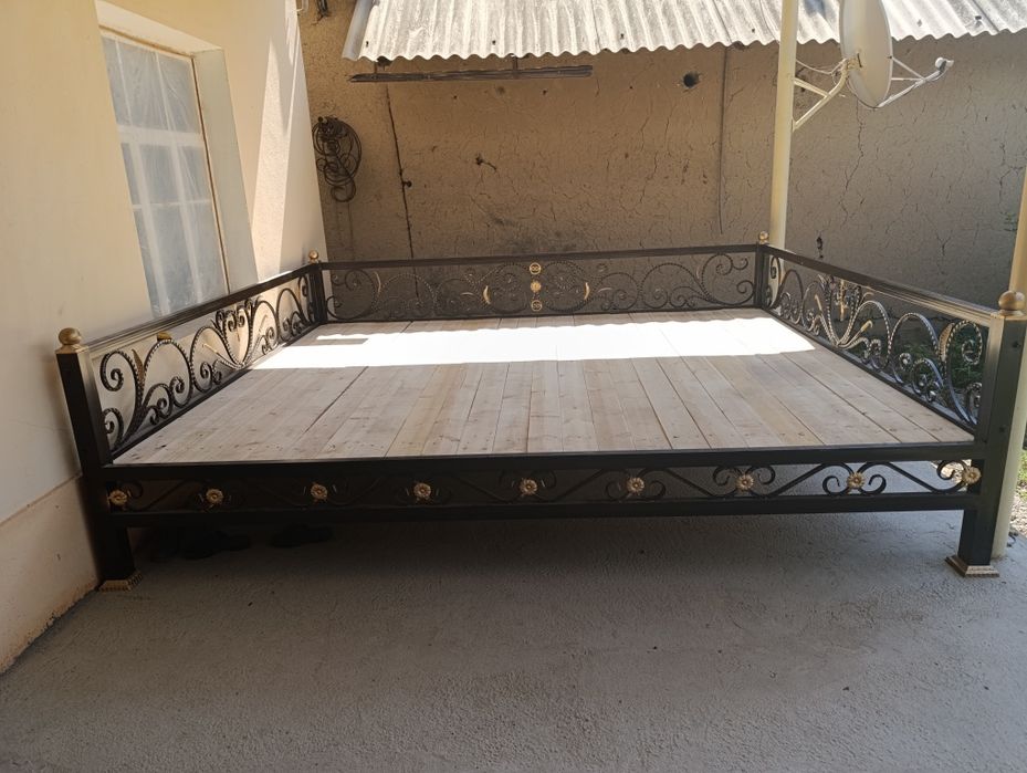 Тапчан сатылады. Ценасы 240000тг