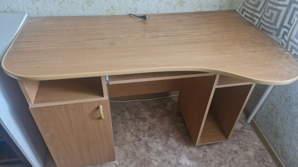 Компьютер ный стол б/у