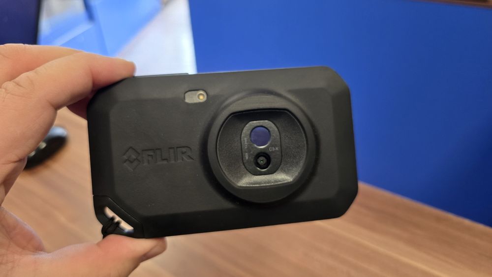 Camera cu termoviziune Flir C3-X WiFi  Bluetooth