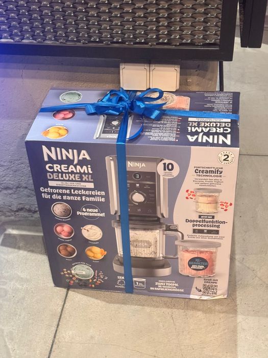 Уред за сладолед NINJA Creami Deluxe 10-іn-1