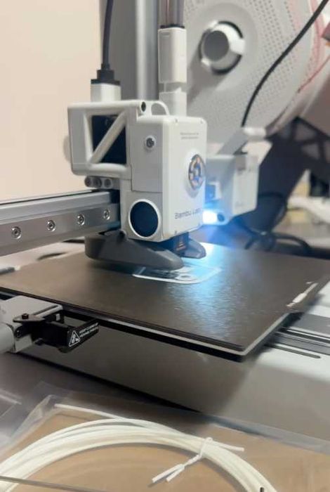 Bambu Lab A1 mini (ca nou, garantie 2 ani) + AMS Lite