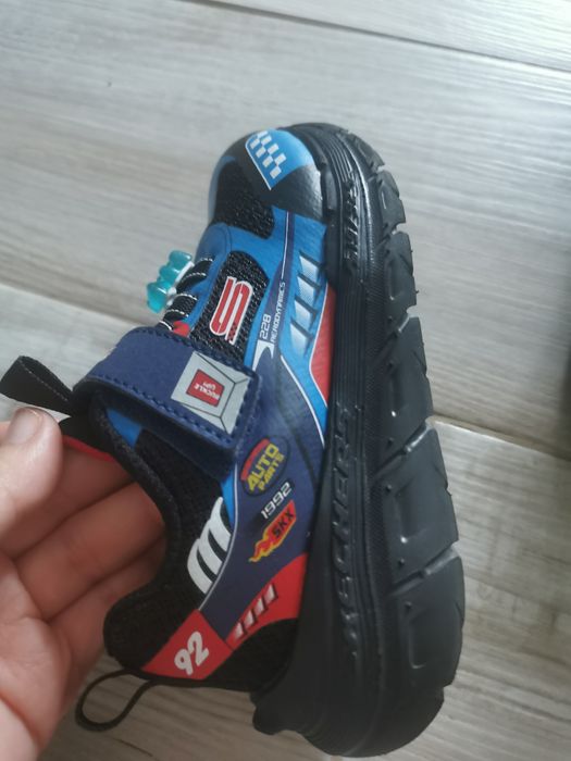 Skechers mărime 24