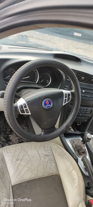Vindem piese rezultate din dezmembrarea unui Saab 93 2006