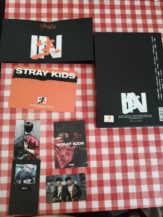 Stray Kids, In Life, The 1st album repackage + карти