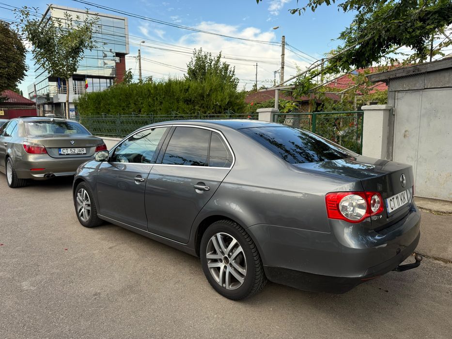 VOLKSWAGEN Jetta 2006 — imagine 3