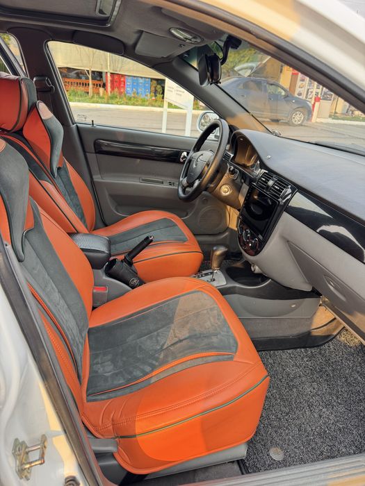 Lasetti 1.8 Sotiladi