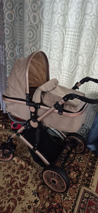 Продам коляску Teknum