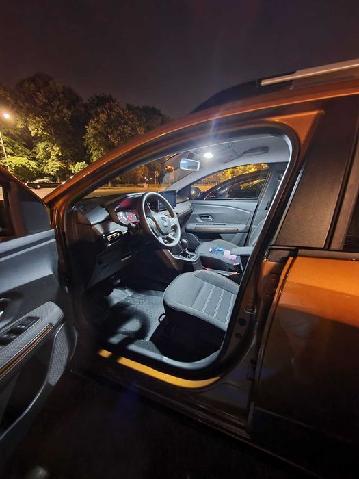 Pachet becuri led leduri pt iluminare interior Dacia Sandero 3 Logan 3