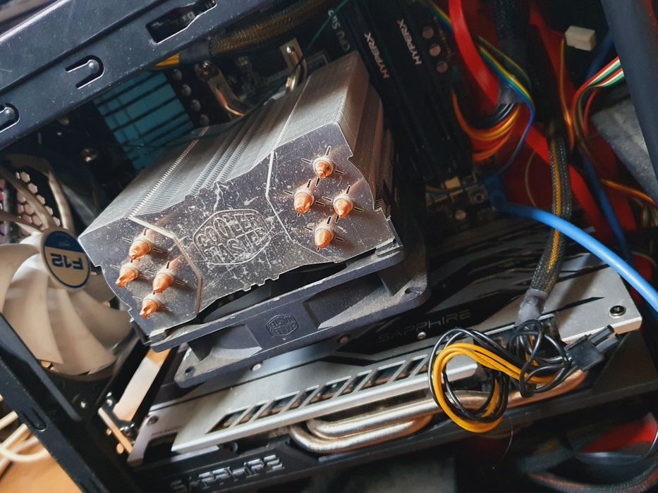 Sistem PC Desktop Gaming FX-8350 Octa Core 12GB RAM RX 580 Windows 10