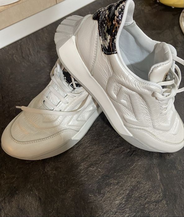 Sneakers adidasi dama mas 39