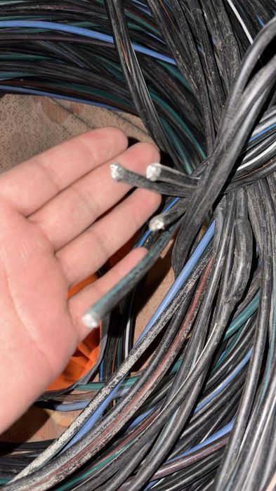 Кабель трех фазка