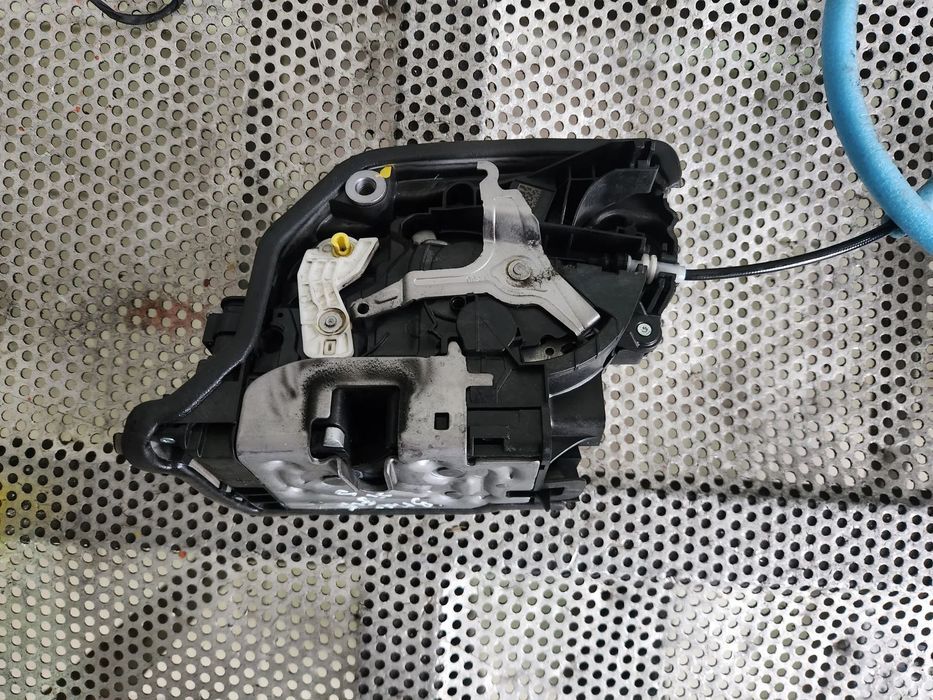 Broasca Blocator Incuietoare Usa fata Spate Bmw Seria 2 F45 F46 Voaln Stanga Europa