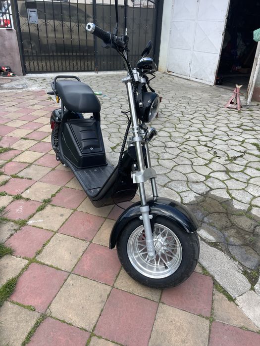 Vând Scooter Electric stil Chopper