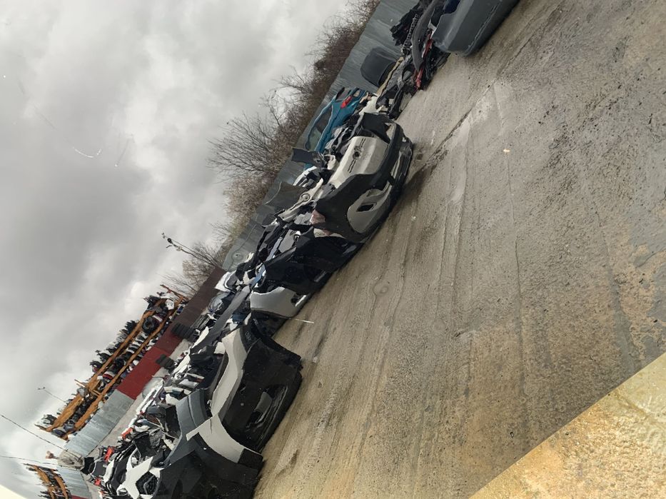 Capota motor, Tesla Y, 2021, 2022, 2023, 2024.