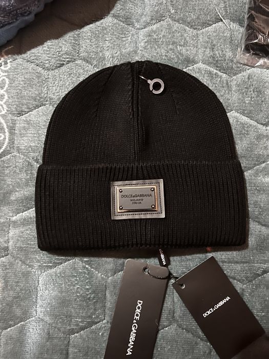 Мъжки шапки топ цена