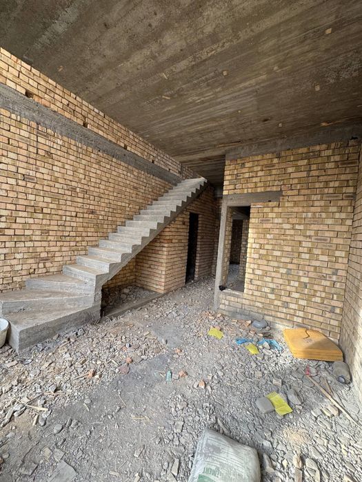 Каробка холатида