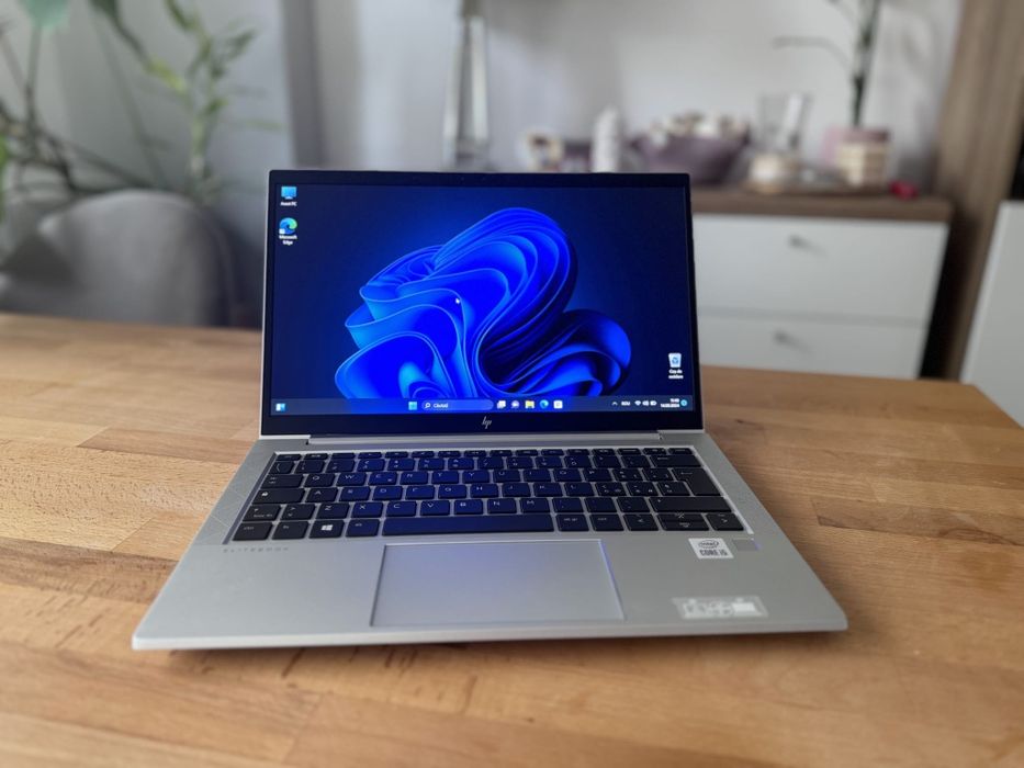 Laptop HP EliteBook 830 G7 8GB i5 10th 256GB Modul SIM 5G, Display FHD