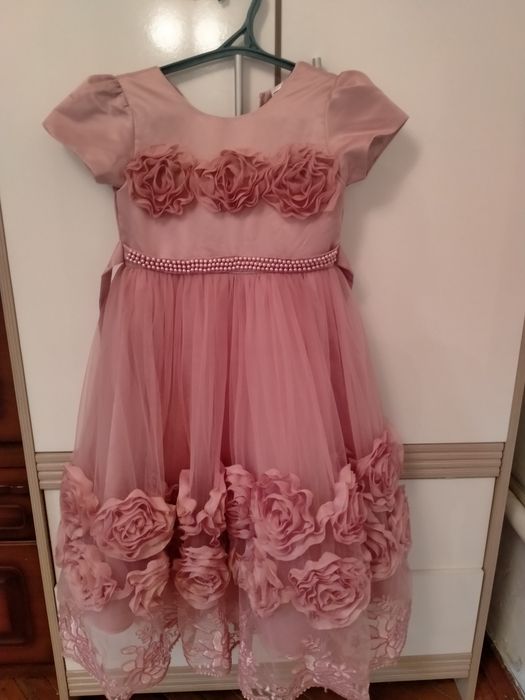 Қыз балаға 3д көйлек сатылады