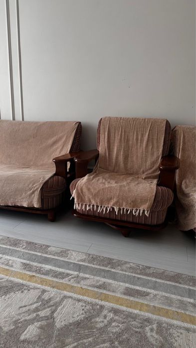 Продается диван и кресло