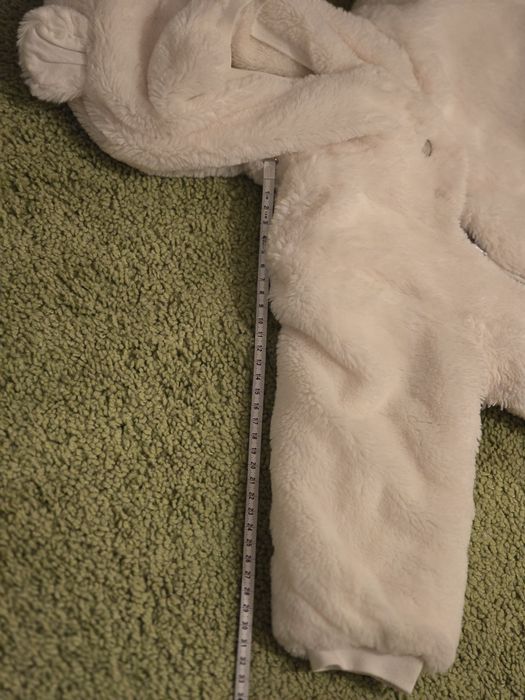 Комбинезон мишки. Очень красивый.