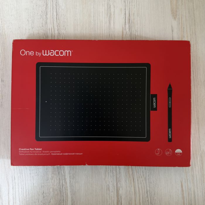 Графический планшет One by Wacom Medium (CTL-672)