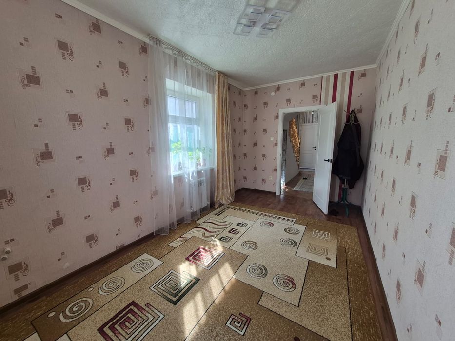 Продам дом в центре городе рынок