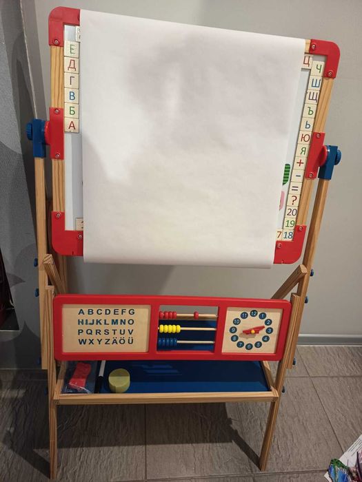 Продавам детска дъска за рисуване