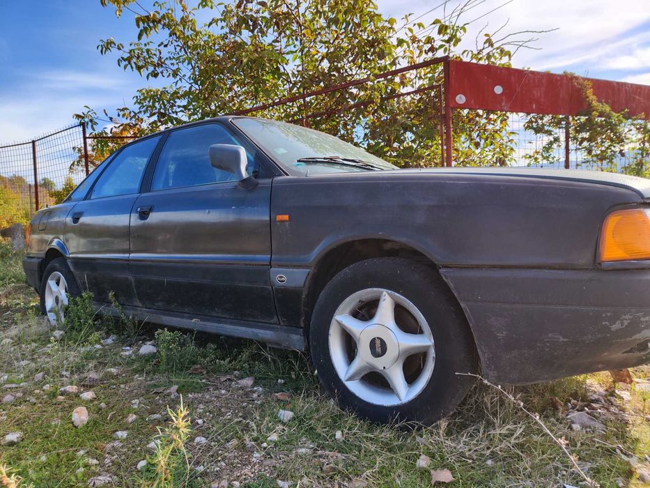 Ауди 80 Б3, 1.8 бензин на части