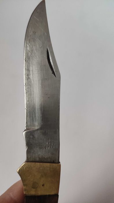 Сгъваема ножка с дръжка от дърво и месинг