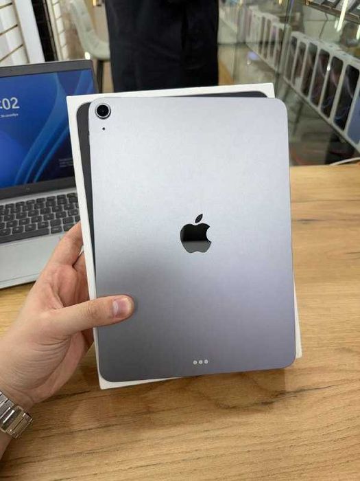 iPad Air M4 128GB — отличное состояние