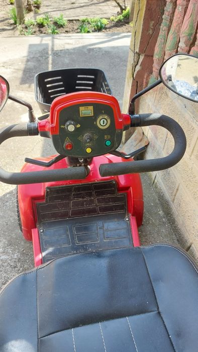 Електрическа инвалидна количка скутер