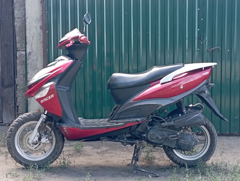 Скутер Racer 80 кубов