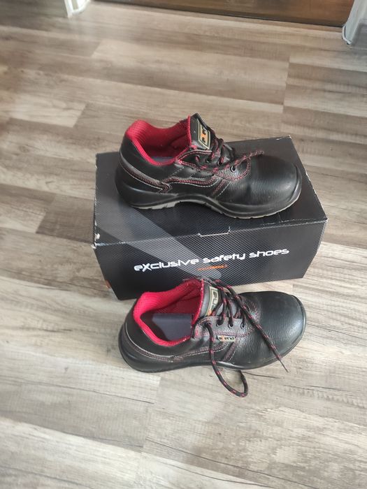 Работни обувки 37 номер