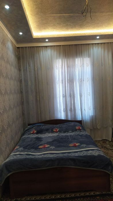 Uy sotiladi do'mbirabodda