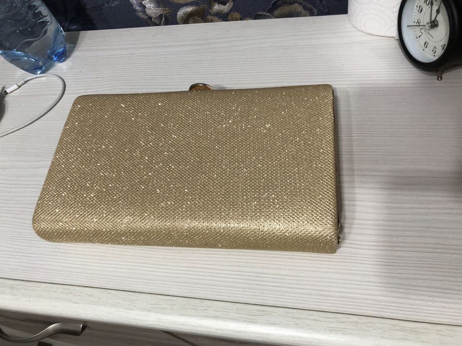 Продам клатч сумку