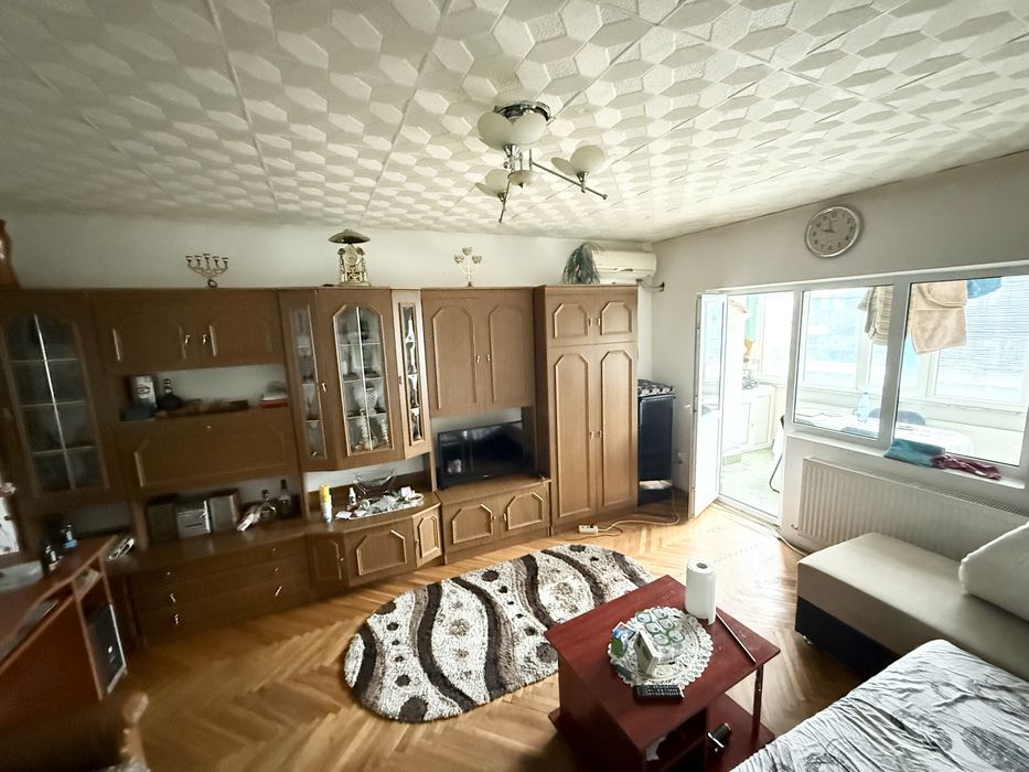 Apartament ultra central targoviste !