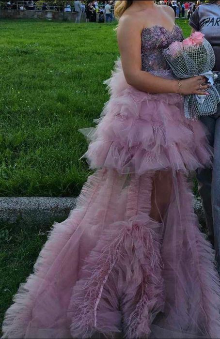 Бутикова (официална)рокля