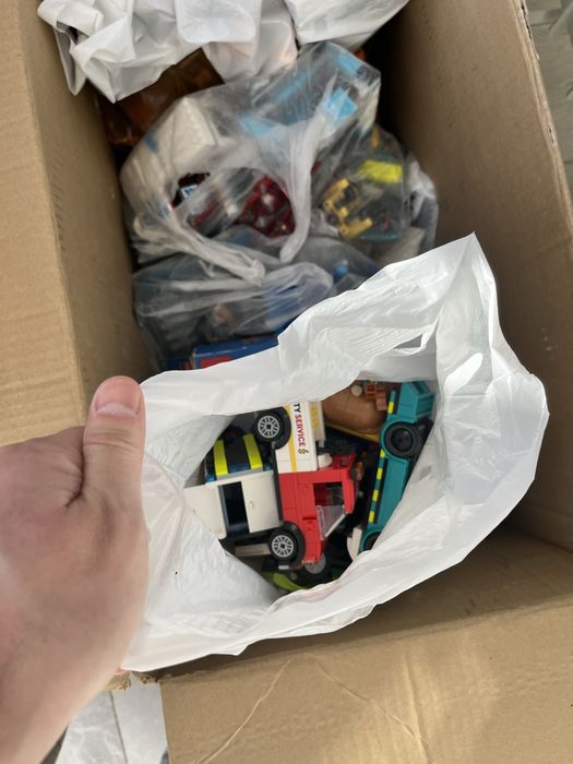 Продам игрушки набор Лего