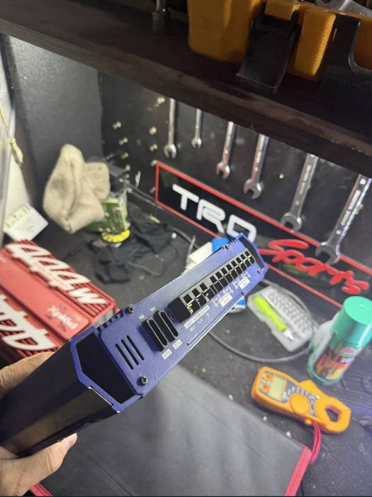 Usilitel 800wat 4 kanalli idial