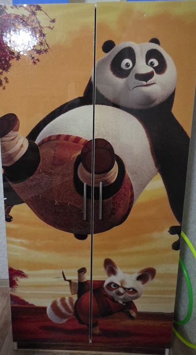 Кроватьс бортиками и шкаф