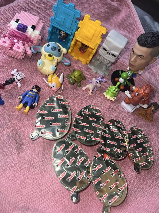 Лот от играчки ( Майнкрафт, Стич, Киндер)