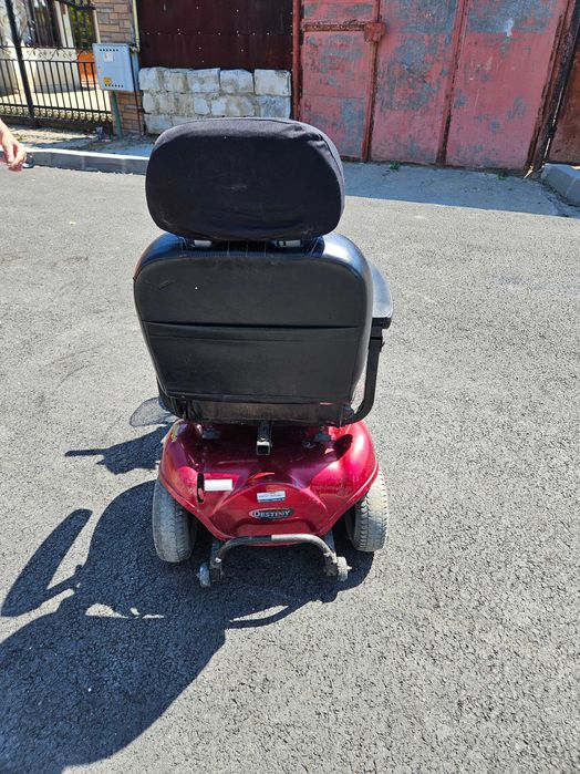 Scuter electric 4 roți Pride Mobility (Model clasic robust - Defect minor)