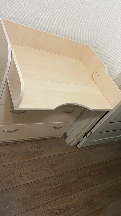 Продам комод с пеленальным столиком