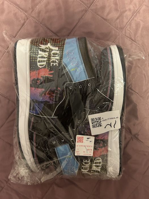 Чисто нови обувки на Juice Wrld