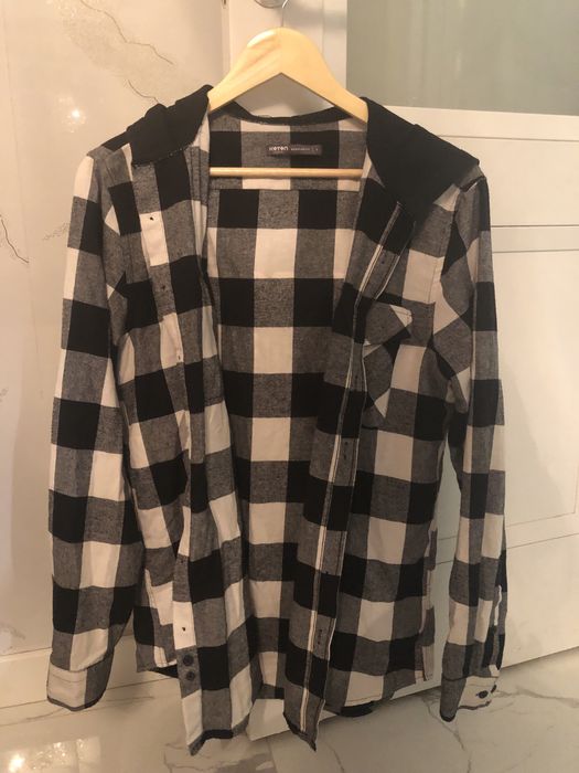 Рубашка тканевая в клетку с капюшоном