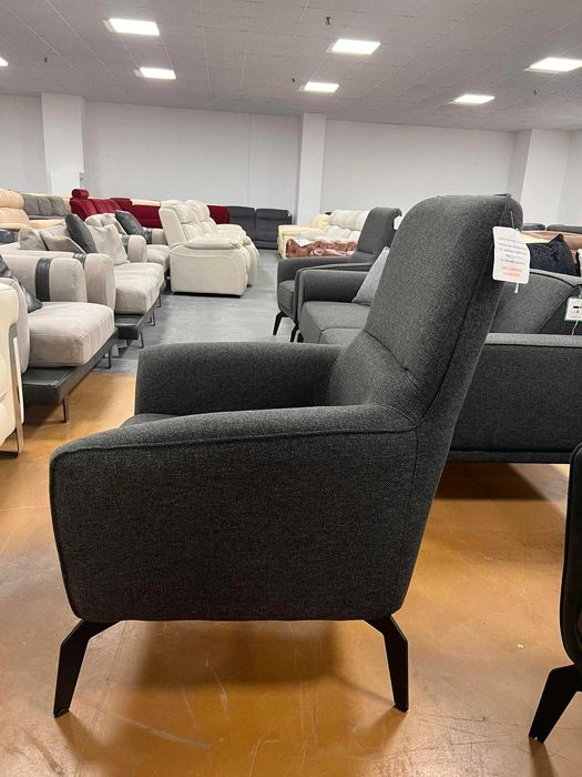 Тъмно сив комплект от плат тройка с два фотьойла с функция сън